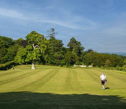 5 star holiday park with private golf course in Herefordshire