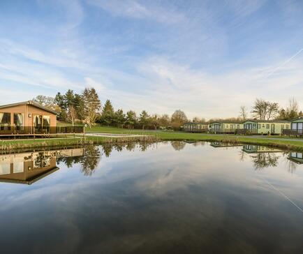 5 star holiday park Herefordshire Arrow Bank