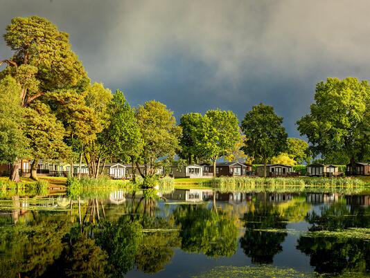 lake edge holiday homes at Pearl Lake