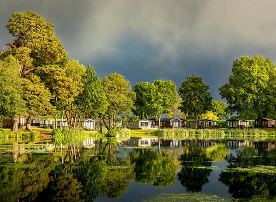 lake edge holiday homes at Pearl Lake