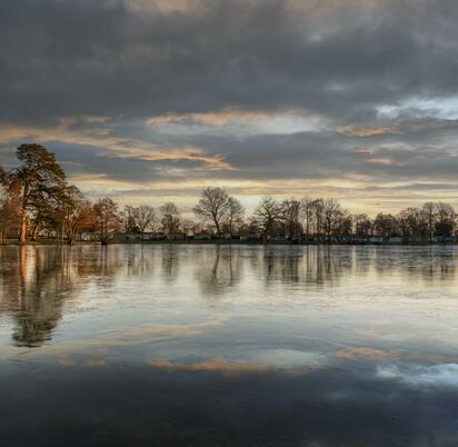 Winter sunset at Pearl Lake