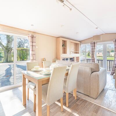 Regal Herlington holiday home for sale at Pearl Lake Country Holiday Park. kitchen dining area photo